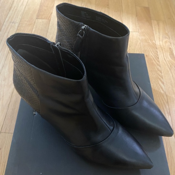 Kenneth Cole Shoes - Kenneth Cole Booties